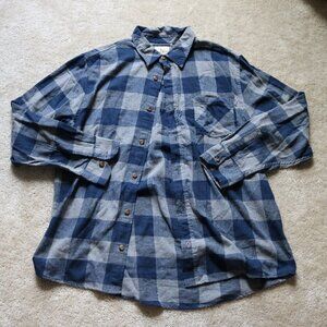 Field & Stream Blue and Gray Plaid Long Sleeve Shirt